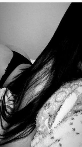 201-952-5132, 29  female escort, Eastern Connecticut