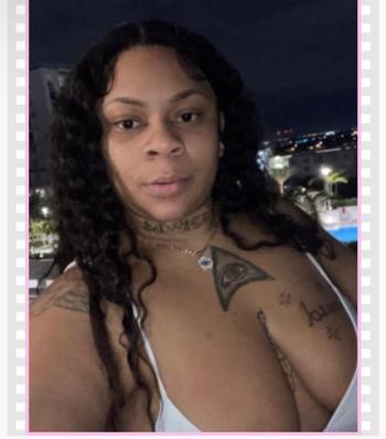 Diamond, 23  female escort, Eastern Connecticut