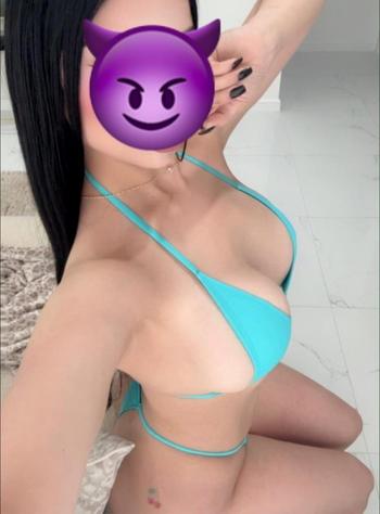 Danna, 23  female escort, Eastern Connecticut