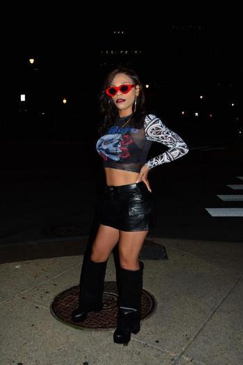 Lauren, 26  female escort, Eastern Connecticut