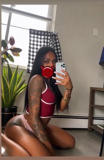 Crystal, 26  female escort, Eastern Connecticut