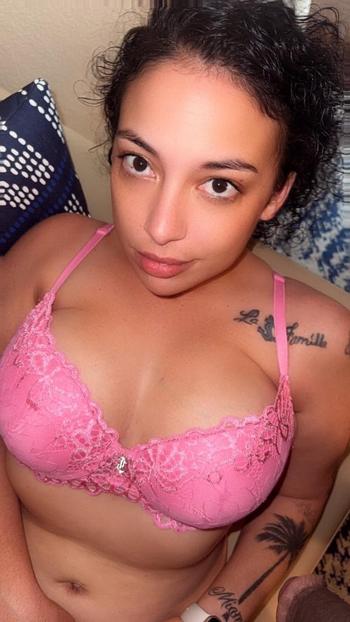 Mia, 31  female escort, Eastern Connecticut